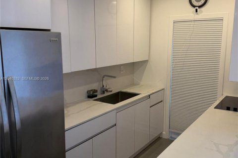 Condo in North Miami, Florida, 1 bedroom  № 2086616 - photo 20