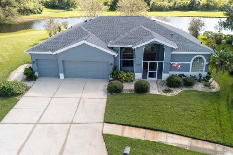 Villa ou maison à Riverview, Floride 4 chambres, 215.07 m2 № 2418704