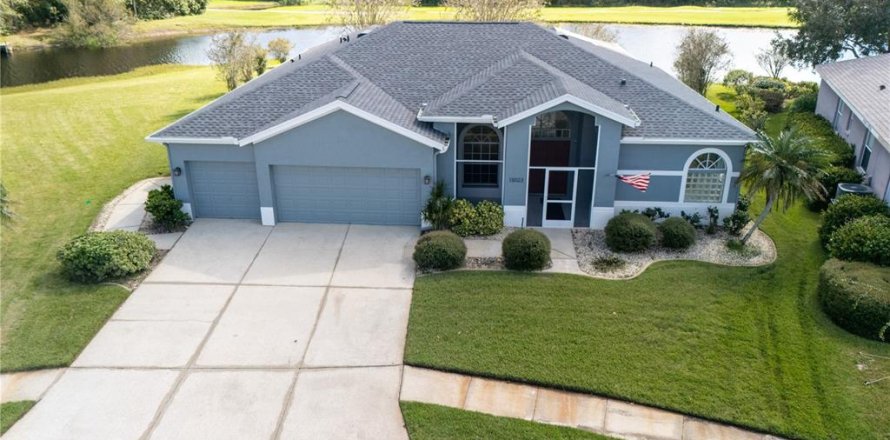 Villa ou maison à Riverview, Floride 4 chambres, 215.07 m2 № 2418704