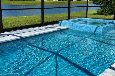 House in Port Charlotte, Florida 4 bedrooms, 205.96 sq.m. № 2356523 - photo 3