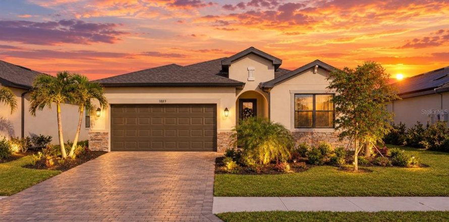 House in Port Charlotte, Florida 4 bedrooms, 205.96 sq.m. № 2356523
