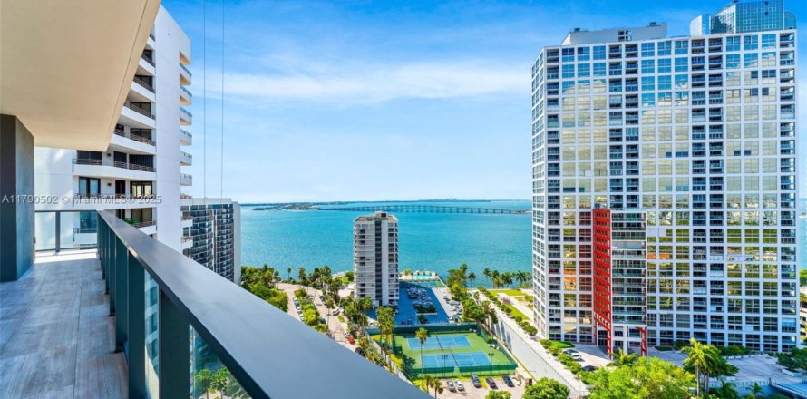 Condominio en Miami, Florida, 2 dormitorios № 1699632