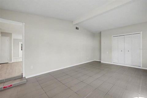 Villa ou maison à vendre à Orlando, Floride: 4 chambres, 160.54 m2 № 2117802 - photo 12