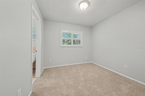 Villa ou maison à vendre à Orlando, Floride: 4 chambres, 160.54 m2 № 2117802 - photo 13
