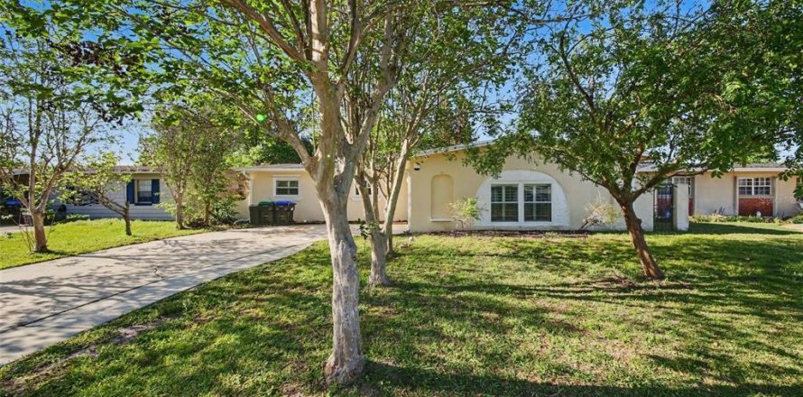 Villa ou maison à Orlando, Floride 4 chambres, 160.54 m2 № 2117802