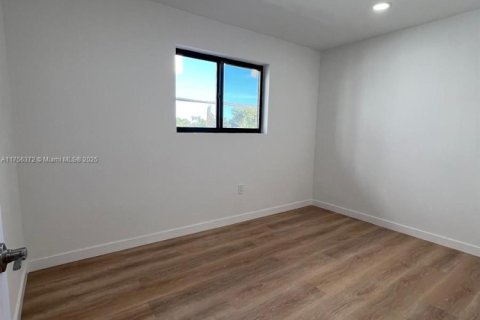 Appartement à louer à Miami, Floride: 2 chambres, 568.56 m2 № 1985302 - photo 6