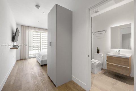 Купить кондоминиум в Майами, Флорида 37.63м2, № 2088887 - фото 9