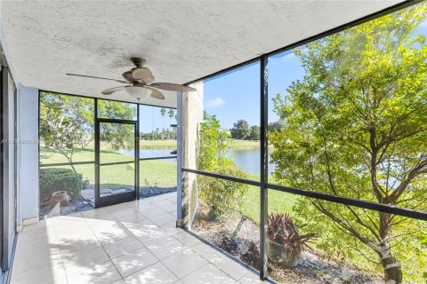 Купить кондоминиум в Уэстон, Флорида 2 спальни, 114.73м2, № 1972530 - фото 24