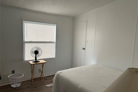 Appartement à louer à Astor, Floride: 2 chambres, 166.48 m2 № 1573020 - photo 8