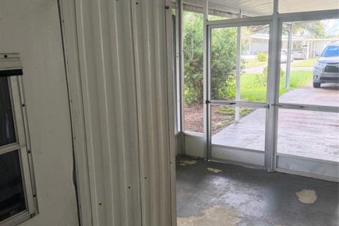 Apartment in Lady Lake, Florida 2 bedrooms, 62.43 sq.m. № 2378321 - photo 3