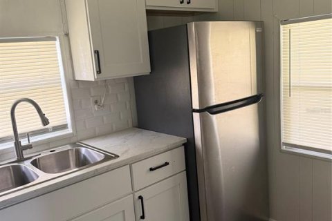 Apartment in Lady Lake, Florida 2 bedrooms, 62.43 sq.m. № 2378321 - photo 6