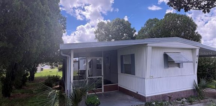 Apartment in Lady Lake, Florida 2 bedrooms, 62.43 sq.m. № 2378321