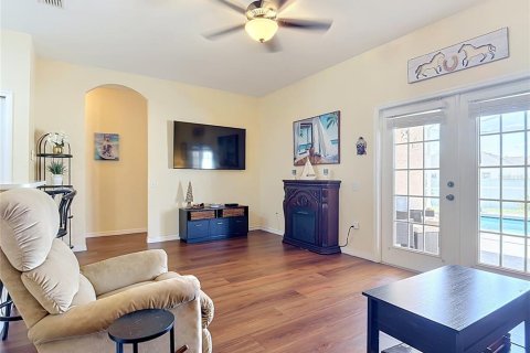 Casa en venta en Poinciana, Florida, 4 dormitorios, 191.56 m2 № 2387449 - foto 24