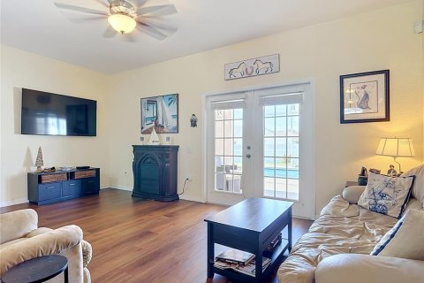 Casa en venta en Poinciana, Florida, 4 dormitorios, 191.56 m2 № 2387449 - foto 9