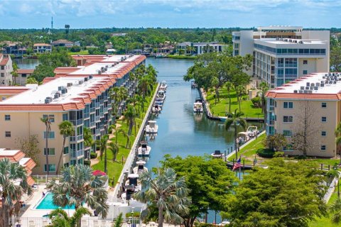 Condo in Sarasota, Florida, 2 bedrooms  № 1804038 - photo 25