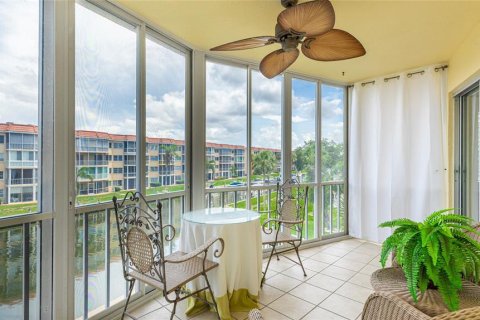 Condo in Sarasota, Florida, 2 bedrooms  № 1804038 - photo 14