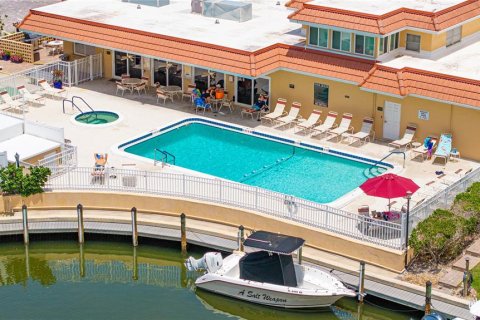 Condo in Sarasota, Florida, 2 bedrooms  № 1804038 - photo 28