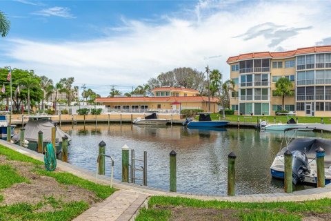 Condo in Sarasota, Florida, 2 bedrooms  № 1804038 - photo 29