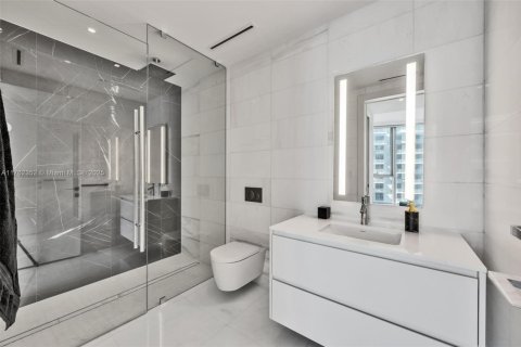 Купить кондоминиум в Майами, Флорида 3 спальни, 285.95м2, № 1707581 - фото 27