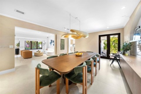 Casa en venta en Miami Beach, Florida, 4 dormitorios, 346.25 m2 № 1973625 - foto 6