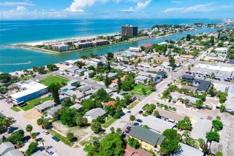 Apartment in Saint Pete Beach, Florida 1 bedroom, 65.03 sq.m. № 2381224 - photo 21