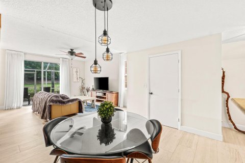 Touwnhouse à vendre à Weston, Floride: 2 chambres, 117.15 m2 № 2082238 - photo 7