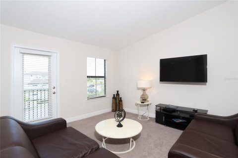 Townhouse in Haines City, Florida 2 bedrooms, 133.41 sq.m. № 1841661 - photo 25