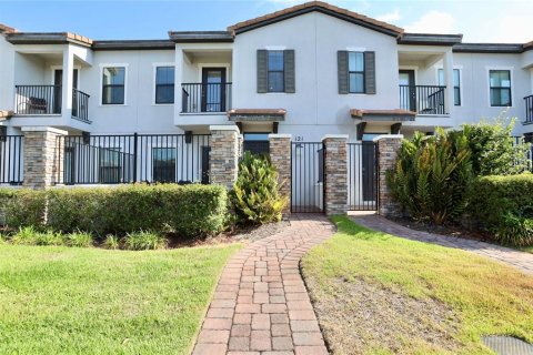 Townhouse in Haines City, Florida 2 bedrooms, 133.41 sq.m. № 1841661 - photo 1