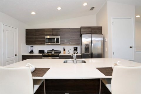 Townhouse in Haines City, Florida 2 bedrooms, 133.41 sq.m. № 1841661 - photo 28