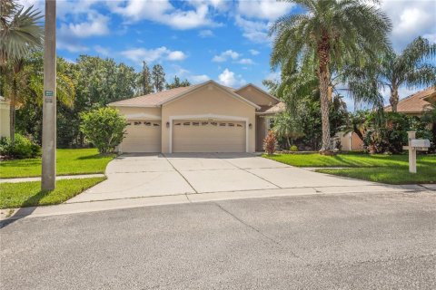 Casa en venta en Wesley Chapel, Florida, 4 dormitorios, 200.85 m2 № 2380964 - foto 2