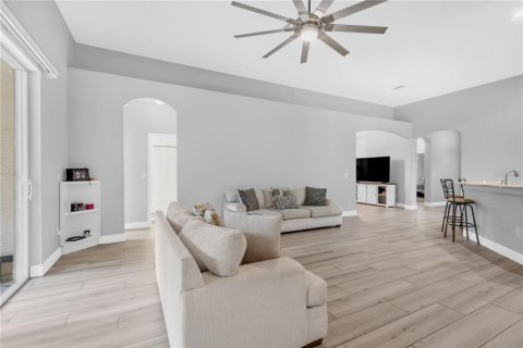 Casa en venta en Wesley Chapel, Florida, 4 dormitorios, 200.85 m2 № 2380964 - foto 11