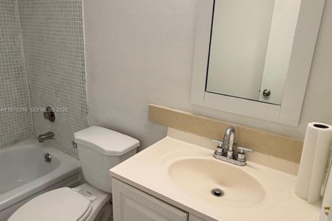 Condominio en alquiler en West Palm Beach, Florida, 1 dormitorio, 52.95 m2 № 2041379 - foto 8