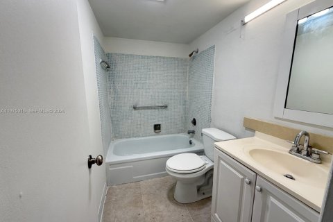 Condominio en alquiler en West Palm Beach, Florida, 1 dormitorio, 52.95 m2 № 2041379 - foto 5