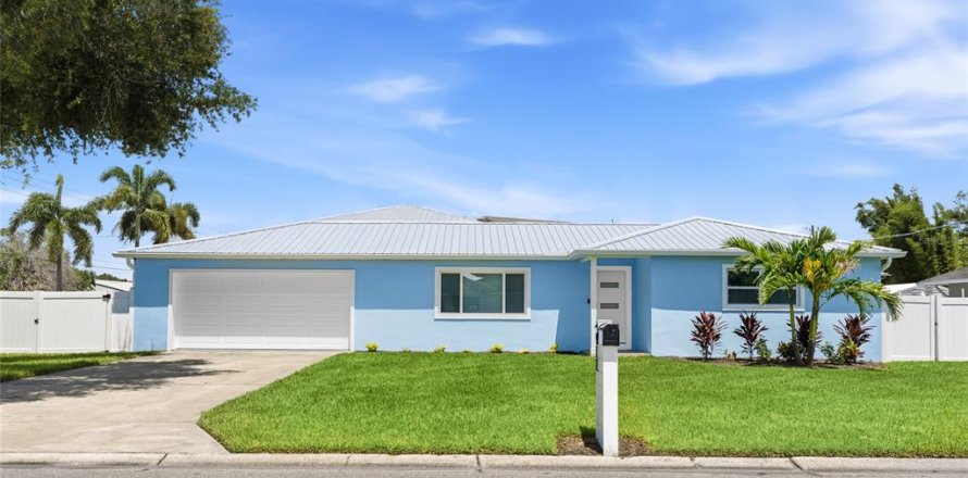 Casa en Palmetto, Florida 2 dormitorios, 153.29 m2 № 2200327