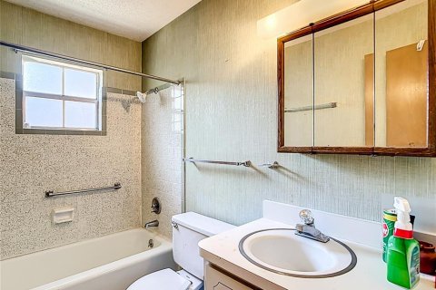 Casa en venta en Ocala, Florida, 3 dormitorios, 165.74 m2 № 1870761 - foto 5