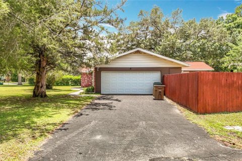 Casa en venta en Ocala, Florida, 3 dormitorios, 165.74 m2 № 1870761 - foto 1