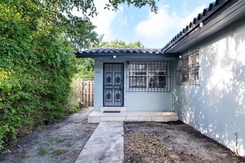 Propiedad comercial en venta en Miami, Florida, 182 m2 № 2154317 - foto 5