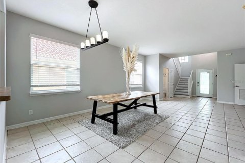 House in Orlando, Florida 4 bedrooms, 268.58 sq.m. № 2102298 - photo 9