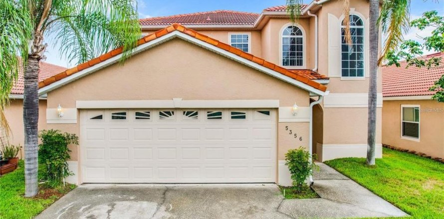 House in Orlando, Florida 4 bedrooms, 268.58 sq.m. № 2102298