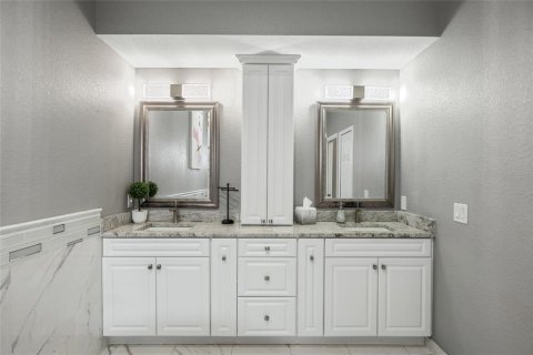 Villa ou maison à vendre à Tampa, Floride: 3 chambres, 217.58 m2 № 1914719 - photo 23