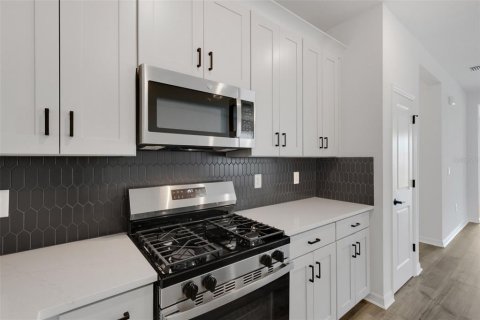 House in Palmetto, Florida 4 bedrooms, 196.21 sq.m. № 2149283 - photo 7