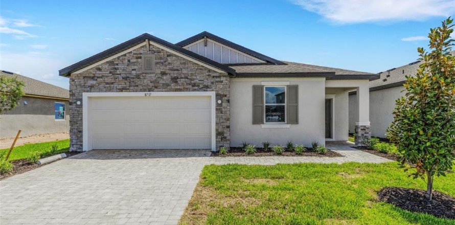 House in Palmetto, Florida 4 bedrooms, 196.21 sq.m. № 2149283