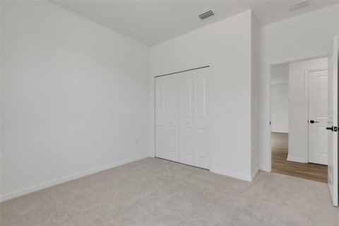House in Palmetto, Florida 4 bedrooms, 196.21 sq.m. № 2149283 - photo 27