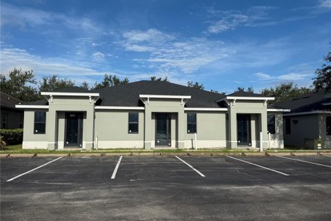Купить коммерческую недвижимость в Санфорд, Флорида № 1895100 - фото 1