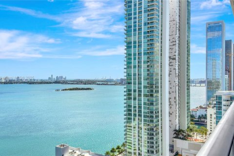 Condominio en venta en Miami, Florida, 3 dormitorios, 153.2 m2 № 1980931 - foto 7