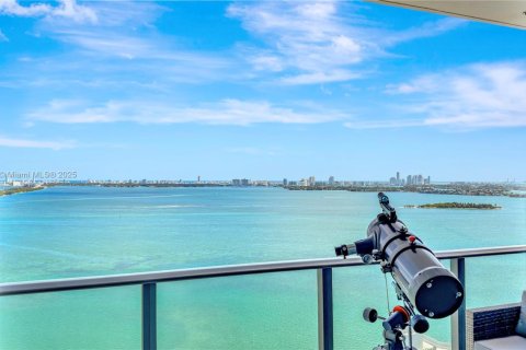 Condominio en venta en Miami, Florida, 3 dormitorios, 153.2 m2 № 1980931 - foto 5