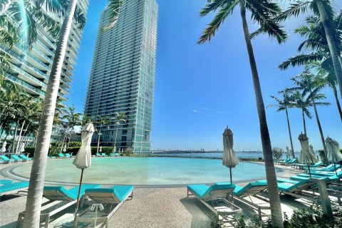 Condominio en venta en Miami, Florida, 3 dormitorios, 153.2 m2 № 1980931 - foto 8