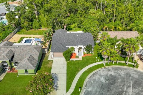 Casa en venta en New Port Richey, Florida, 4 dormitorios, 215.63 m2 № 1911866 - foto 3