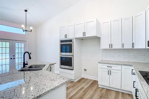 Casa en venta en New Port Richey, Florida, 4 dormitorios, 215.63 m2 № 1911866 - foto 28