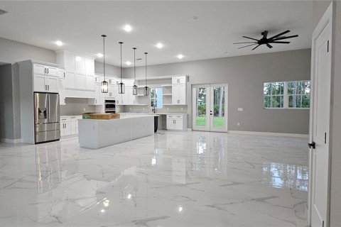 House in Eustis, Florida 4 bedrooms, 247.12 sq.m. № 1851789 - photo 21